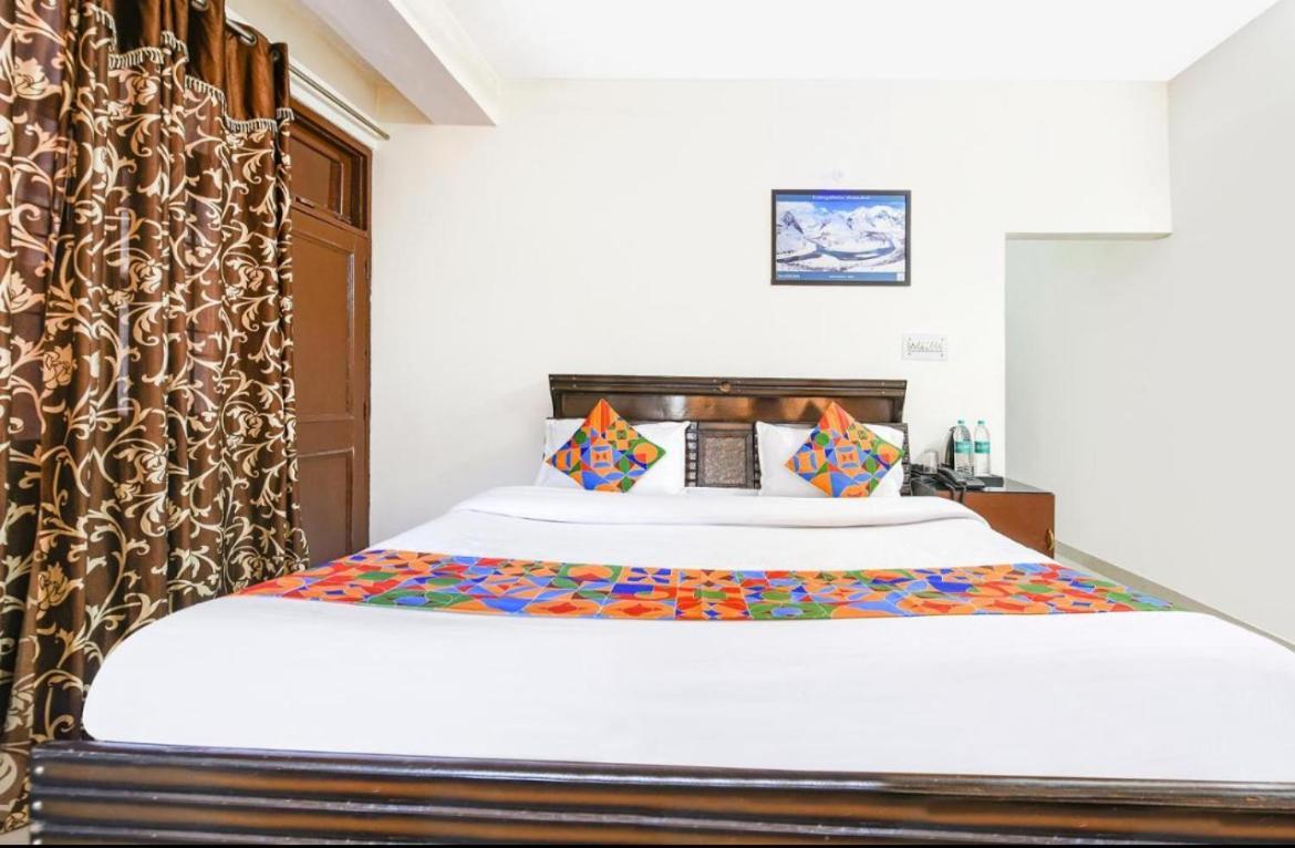 Hotel Gt International Tājganj 外观 照片