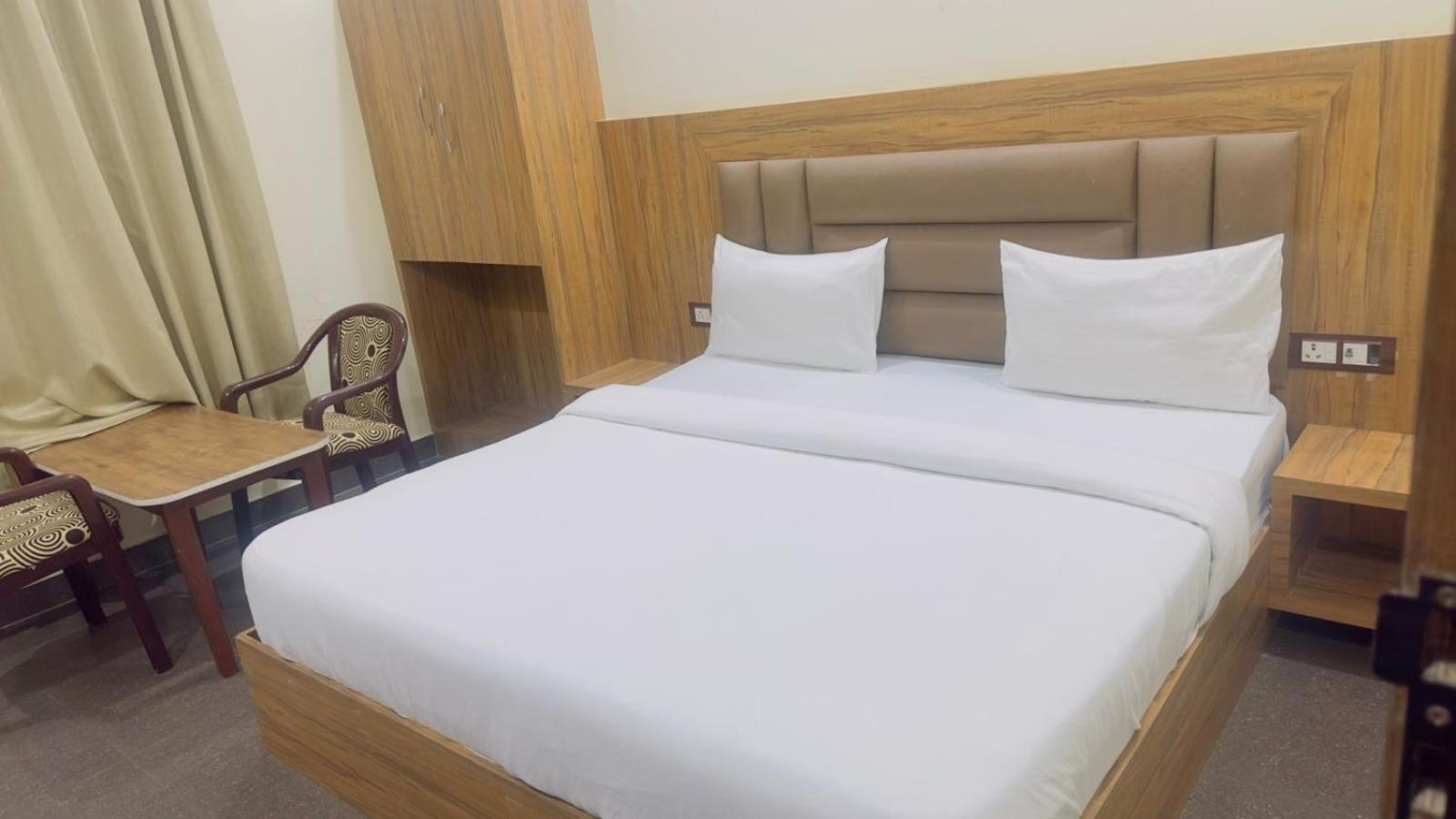 Hotel Gt International Tājganj 外观 照片