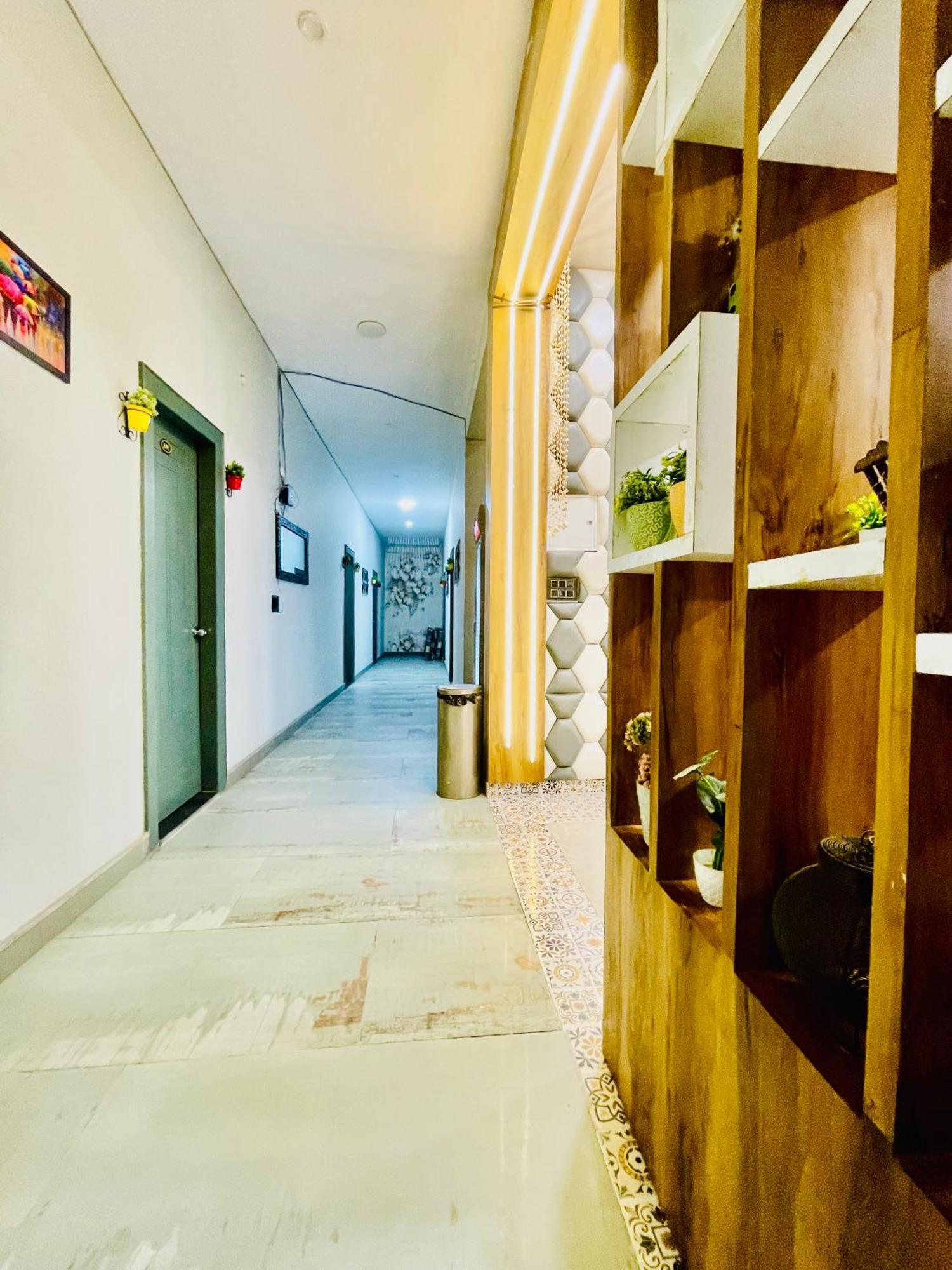 Hotel Gt International Tājganj 外观 照片