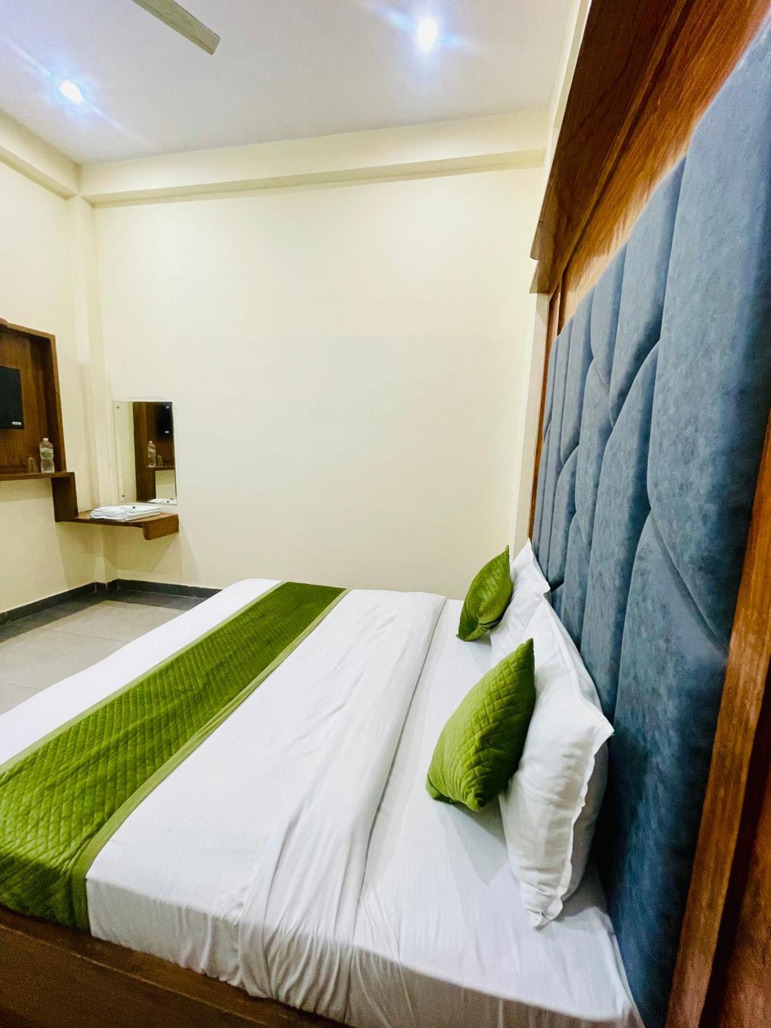 Hotel Gt International Tājganj 外观 照片
